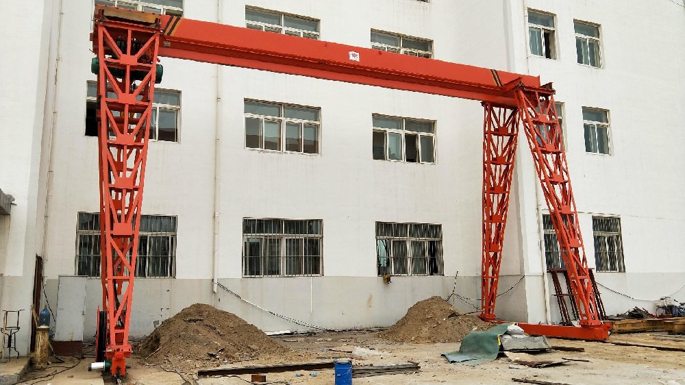 MH型電動(dòng)葫蘆門式起重機(jī)